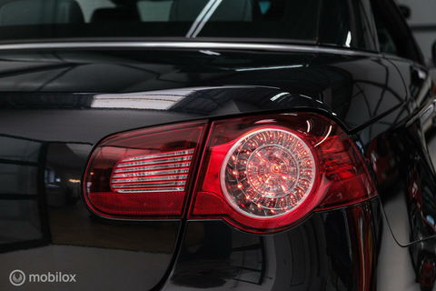 Volkswagen Eos 1.4 TSI Highline | Leder | Glazen schuifdak | Stoelverwarming | Navigatie | PDC | NL auto NAP | Cruise | Clima |