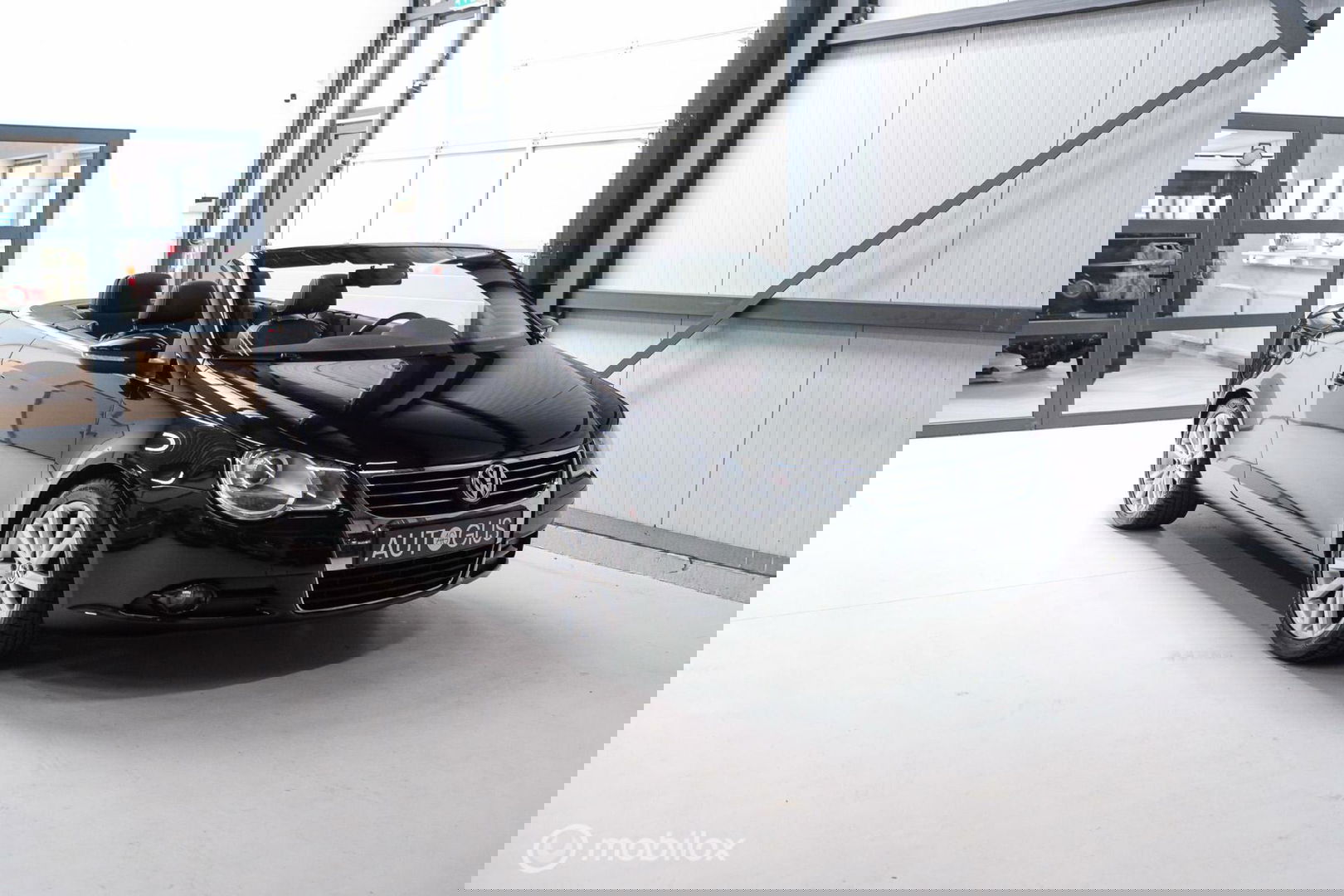 Volkswagen Eos 1.4 TSI Highline | Leder | Glazen schuifdak | Stoelverwarming | Navigatie | PDC | NL auto NAP | Cruise | Clima |