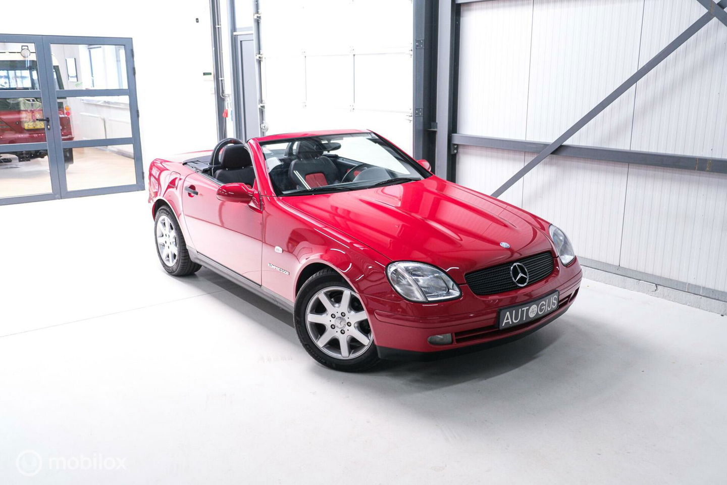 Mercedes-Benz SLK 230 K. | Unieke auto | Lage km stand | verzamelaarsconditie | Dealer onderhouden |