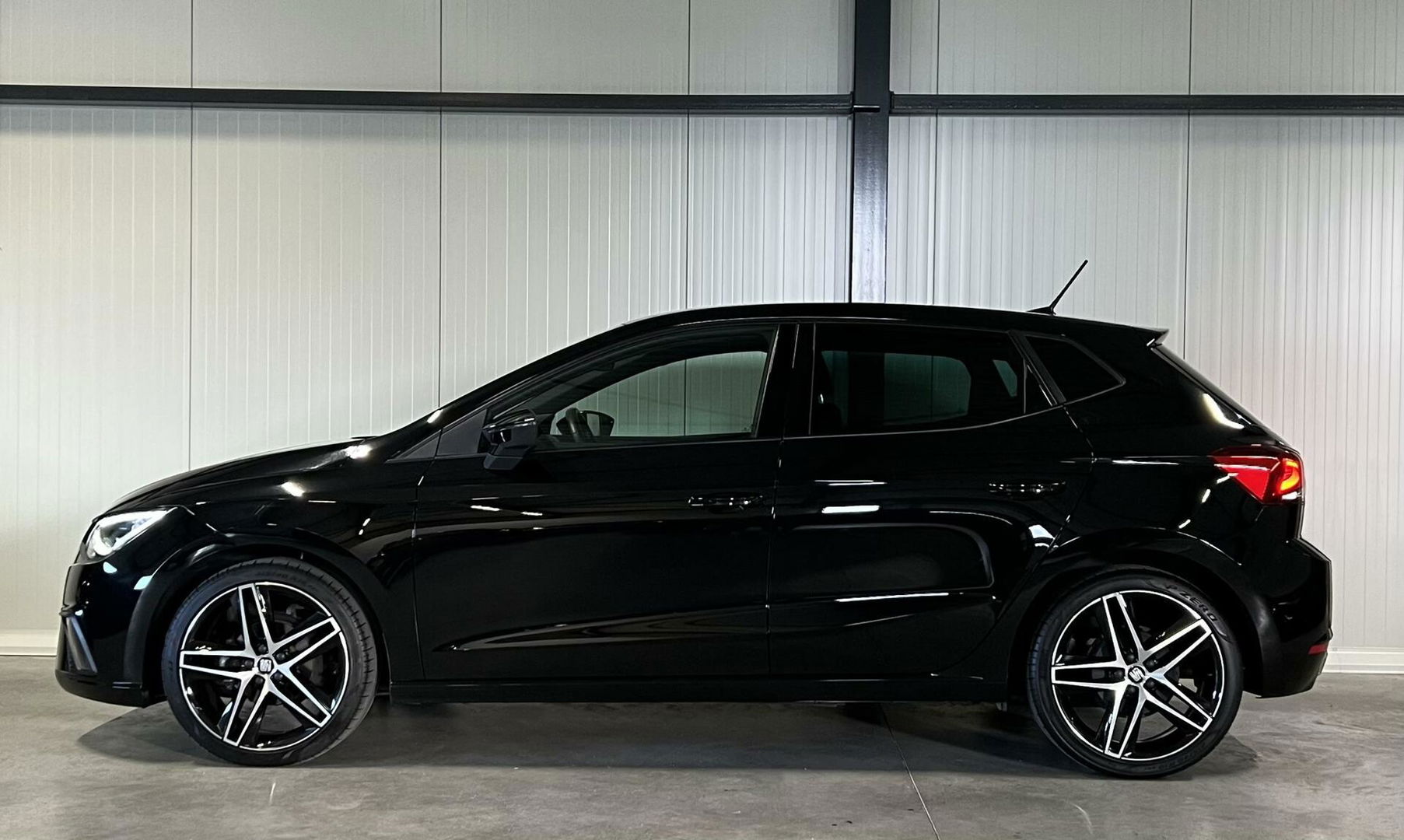 SEAT Ibiza 1.0 TSI FR Clima Camera Sfeer PDC LED Carplay NAP