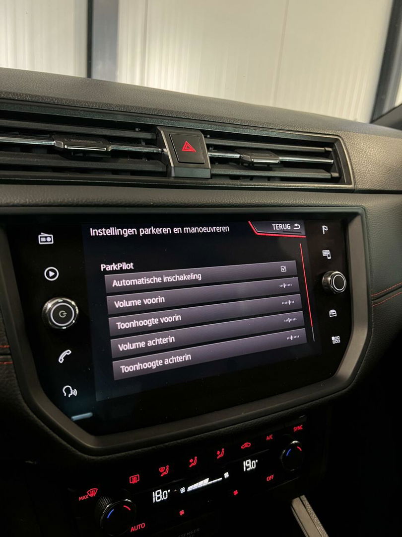 SEAT Ibiza 1.0 TSI FR Clima Camera Sfeer PDC LED Carplay NAP