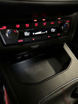 SEAT Ibiza 1.0 TSI FR Clima Camera Sfeer PDC LED Carplay NAP