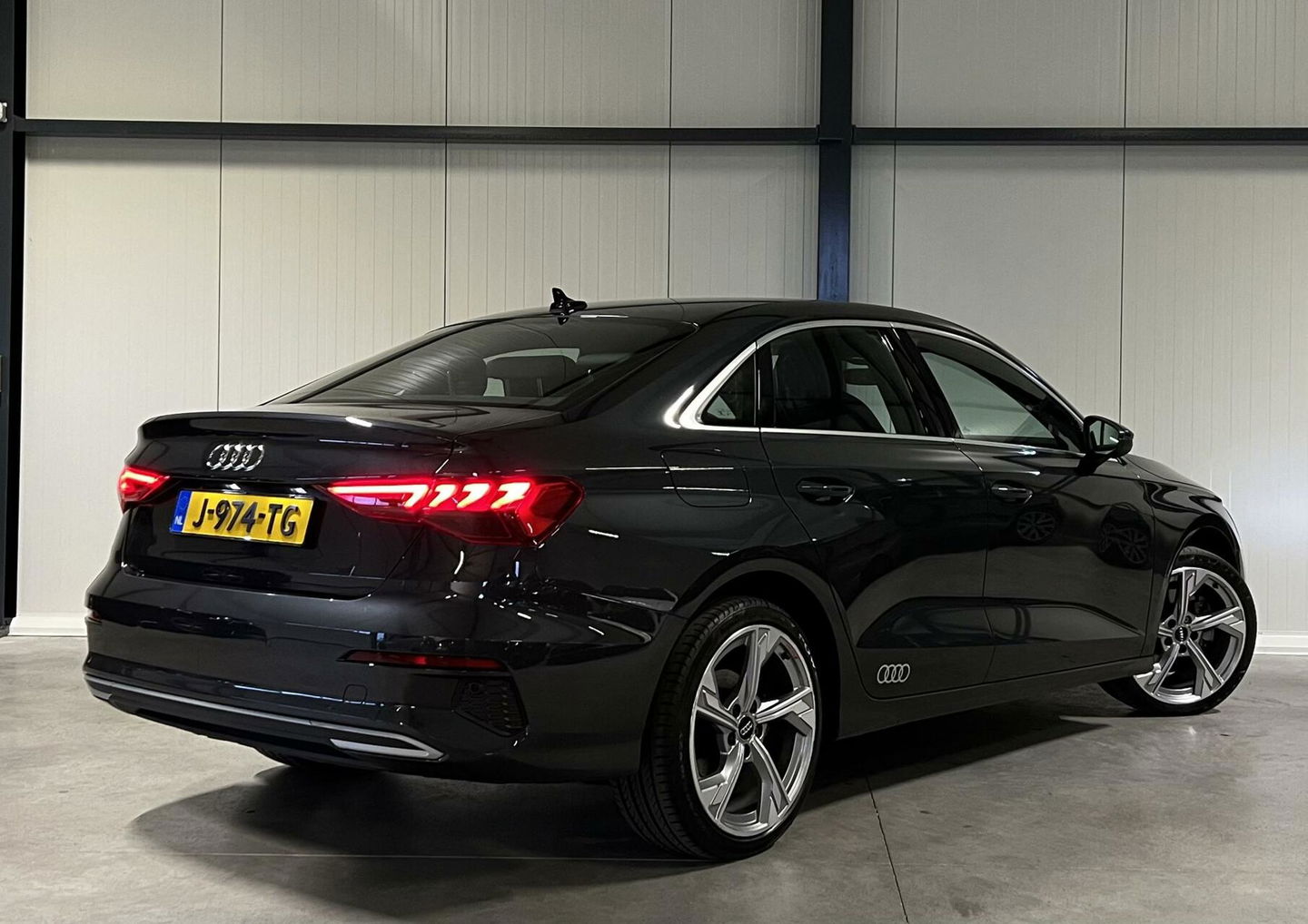 Audi A3 Limousine 35 TFSI S-line edition one Virtual Sfeer