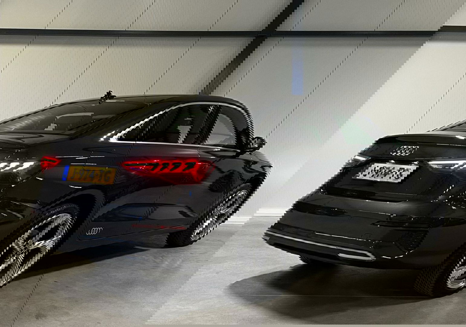 Audi A3 Limousine 35 TFSI S-line edition one Virtual Sfeer