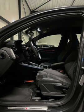 Audi A3 Limousine 35 TFSI S-line edition one Virtual Sfeer