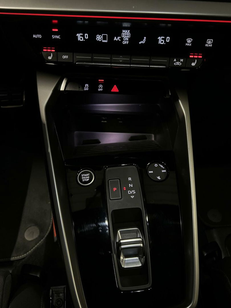Audi A3 Limousine 35 TFSI S-line edition one Virtual Sfeer