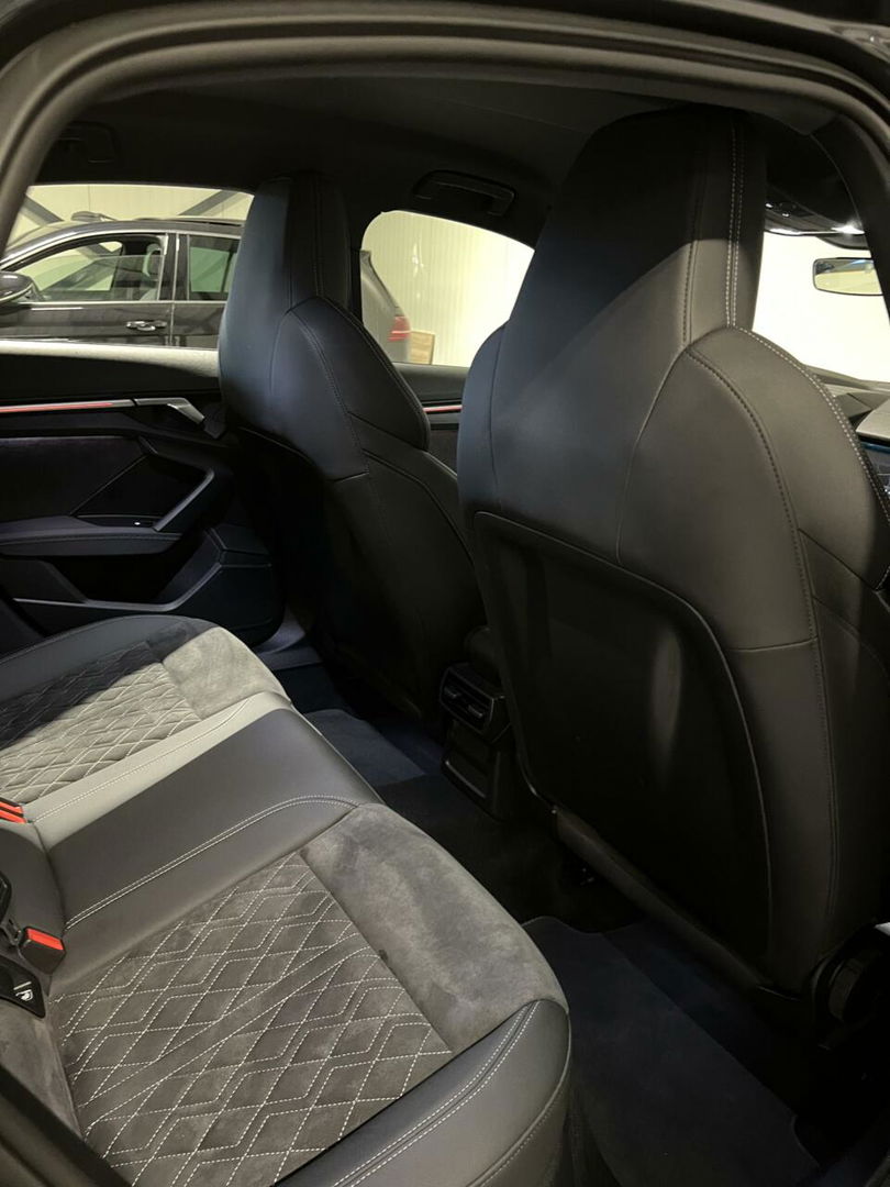Audi A3 Limousine 35 TFSI S-line edition one Virtual Sfeer