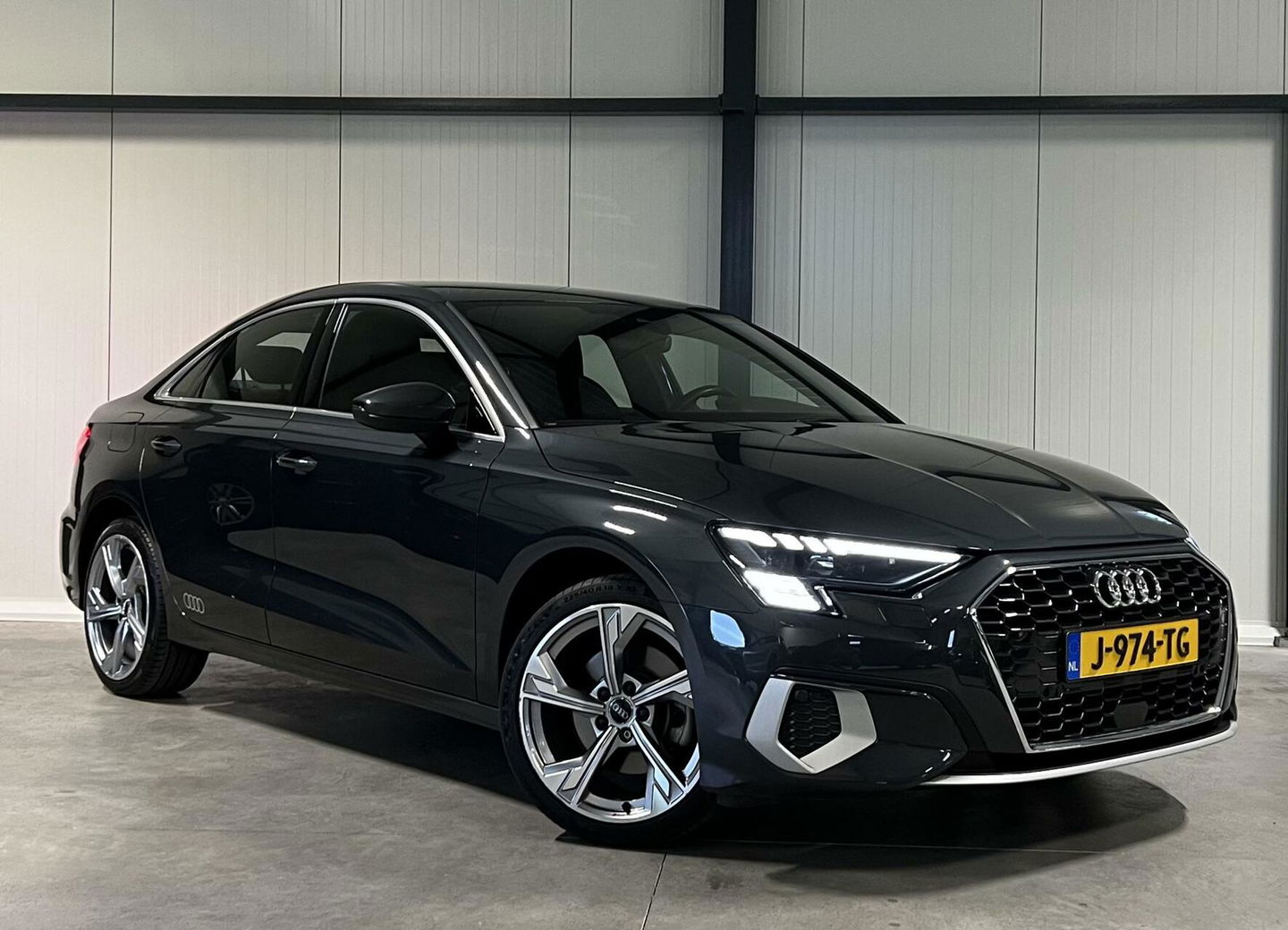 Audi A3 Limousine 35 TFSI S-line edition one Virtual Sfeer
