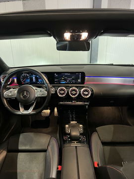 Mercedes-Benz A-Klasse 180 AMG Pano Sfeer Camera Night pakket