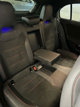 Mercedes-Benz A-Klasse 180 AMG Pano Sfeer Camera Night pakket