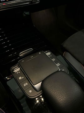 Mercedes-Benz A-Klasse 180 AMG Pano Sfeer Camera Night pakket