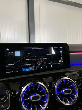 Mercedes-Benz A-Klasse 180 AMG Pano Sfeer Camera Night pakket