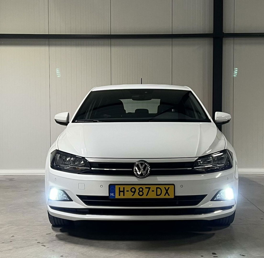 Volkswagen Polo 1.0 TSI Highline Clima Carplay PDC Sfeer NAP