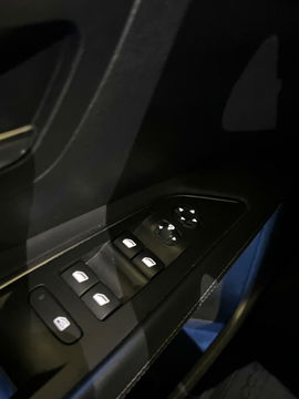 Peugeot 3008 Allure Virtual Carplay PDC Stoelverwarming LED