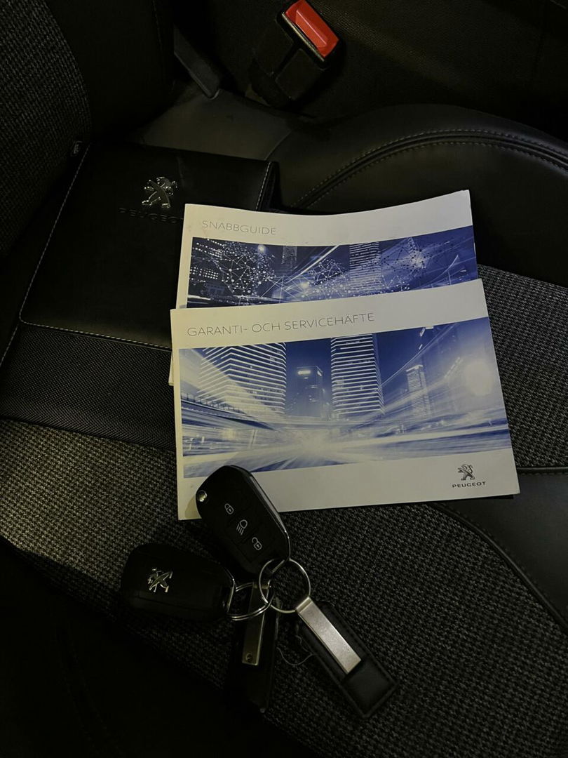 Peugeot 3008 Allure Virtual Carplay PDC Stoelverwarming LED