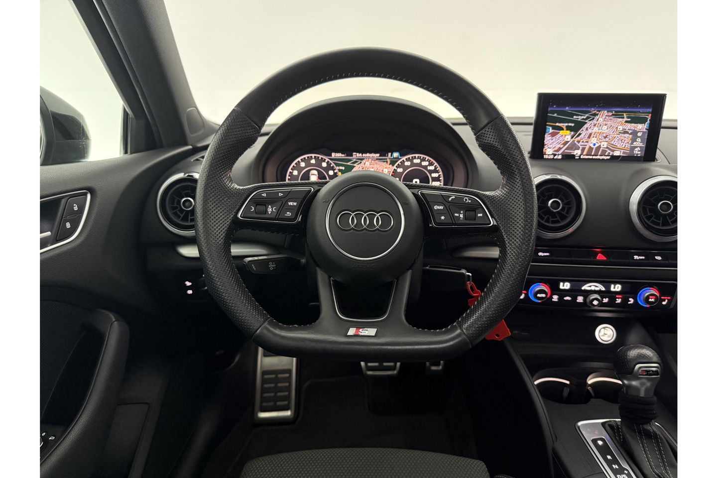 Audi A3 35 TFSI S Line 150PK Pano LED Carplay Cruise Clima Virtual Navi PDC 18''LMV