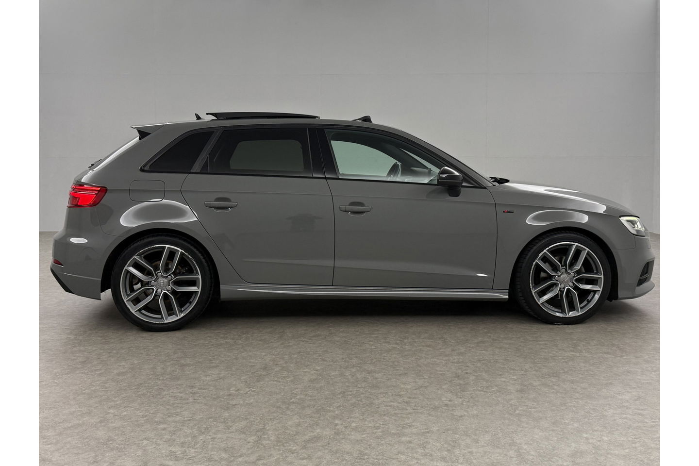 Audi A3 35 TFSI S Line 150PK Pano LED Carplay Cruise Clima Virtual Navi PDC 18''LMV