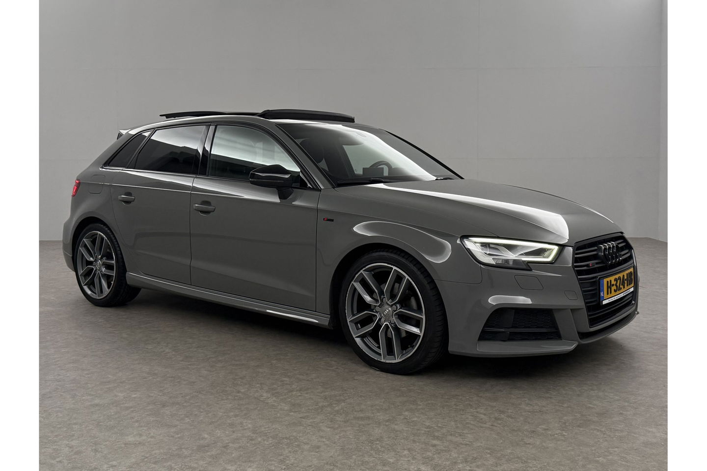 Audi A3 35 TFSI S Line 150PK Pano LED Carplay Cruise Clima Virtual Navi PDC 18''LMV