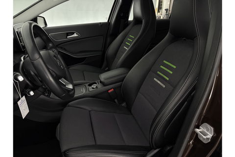 Mercedes-Benz A-Klasse Ambition Airco Cruise LED Navigatie PDC 16"LMV