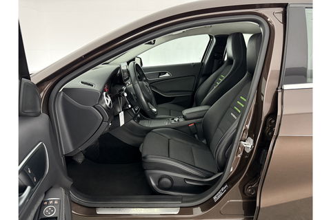 Mercedes-Benz A-Klasse Ambition Airco Cruise LED Navigatie PDC 16"LMV