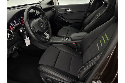 Mercedes-Benz A-Klasse Ambition Airco Cruise LED Navigatie PDC 16"LMV
