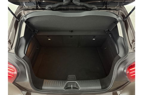 Mercedes-Benz A-Klasse Ambition Airco Cruise LED Navigatie PDC 16"LMV