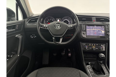 Volkswagen Tiguan 1.4 TSI Pano LED Camera Carplay Adaptive-Cruise Clima Navi PDC 17"LMV