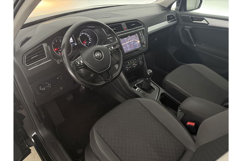 Volkswagen Tiguan 1.4 TSI Pano LED Camera Carplay Adaptive-Cruise Clima Navi PDC 17"LMV