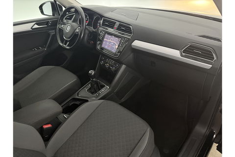 Volkswagen Tiguan 1.4 TSI Pano LED Camera Carplay Adaptive-Cruise Clima Navi PDC 17"LMV