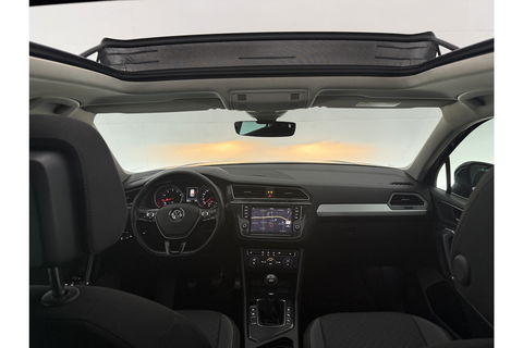Volkswagen Tiguan 1.4 TSI Pano LED Camera Carplay Adaptive-Cruise Clima Navi PDC 17"LMV