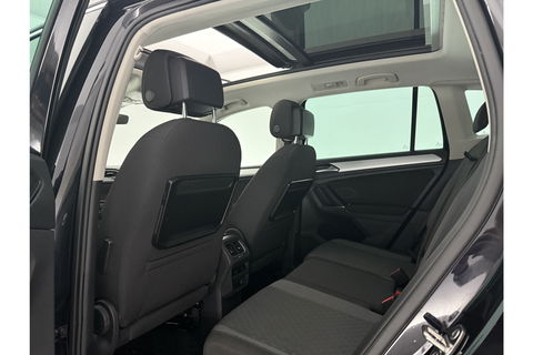 Volkswagen Tiguan 1.4 TSI Pano LED Camera Carplay Adaptive-Cruise Clima Navi PDC 17"LMV