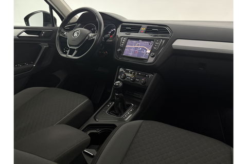 Volkswagen Tiguan 1.4 TSI Pano LED Camera Carplay Adaptive-Cruise Clima Navi PDC 17"LMV