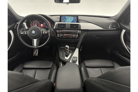 BMW 3 Serie 318i M Sport Pano LED Camera Clima Cruise Navi Head-up Display Leder PDC 18"LMV