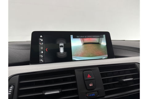 BMW 3 Serie 318i M Sport Pano LED Camera Clima Cruise Navi Head-up Display Leder PDC 18"LMV