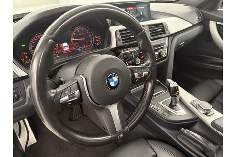 BMW 3 Serie 318i M Sport Pano LED Camera Clima Cruise Navi Head-up Display Leder PDC 18"LMV