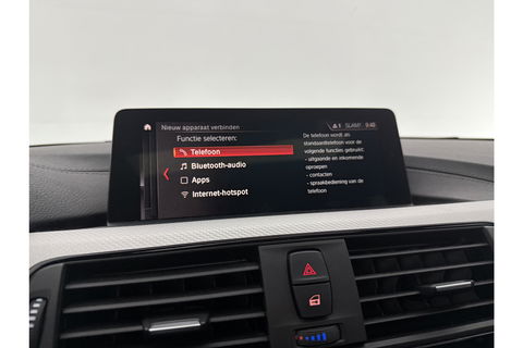 BMW 3 Serie 318i M Sport Pano LED Camera Clima Cruise Navi Head-up Display Leder PDC 18"LMV
