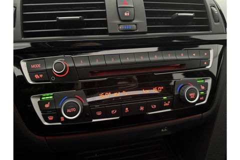 BMW 3 Serie 318i M Sport Pano LED Camera Clima Cruise Navi Head-up Display Leder PDC 18"LMV