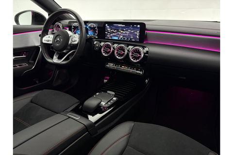 Mercedes-Benz CLA-Klasse 180 AMG Pano Sfeer LED Virtual Camera Clima Carplay Cruise Navi 18"LMV PDC Stoelverw.
