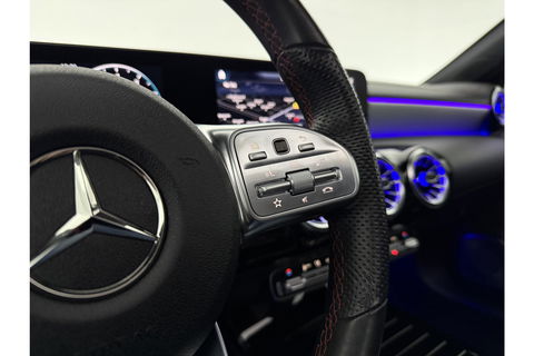Mercedes-Benz CLA-Klasse 180 AMG Pano Sfeer LED Virtual Camera Clima Carplay Cruise Navi 18"LMV PDC Stoelverw.