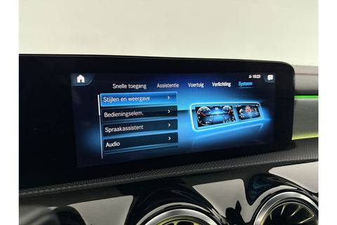 Mercedes-Benz CLA-Klasse 180 AMG Pano Sfeer LED Virtual Camera Clima Carplay Cruise Navi 18"LMV PDC Stoelverw.