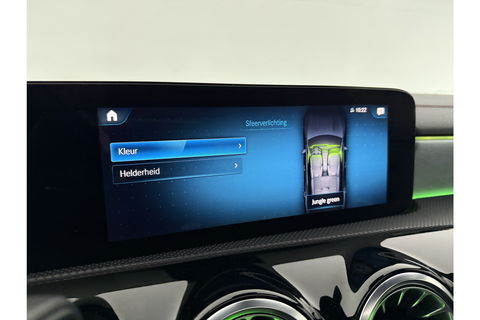 Mercedes-Benz CLA-Klasse 180 AMG Pano Sfeer LED Virtual Camera Clima Carplay Cruise Navi 18"LMV PDC Stoelverw.