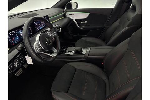 Mercedes-Benz CLA-Klasse 180 AMG Pano Sfeer LED Virtual Camera Clima Carplay Cruise Navi 18"LMV PDC Stoelverw.