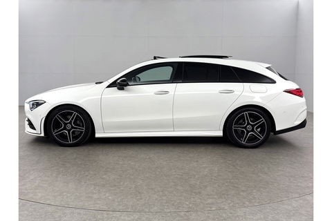 Mercedes-Benz CLA-Klasse 180 AMG Pano Sfeer LED Virtual Camera Clima Carplay Cruise Navi 18"LMV PDC Stoelverw.