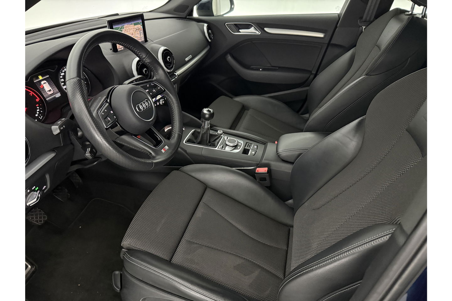 Audi A3 1.0 TFSI Sport S-line LED Cruise Clima Navi PDC 18''LMV