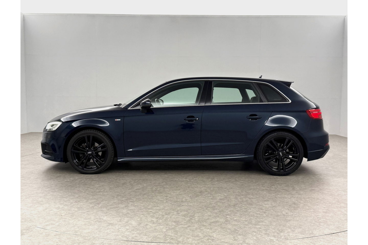 Audi A3 1.0 TFSI Sport S-line LED Cruise Clima Navi PDC 18''LMV