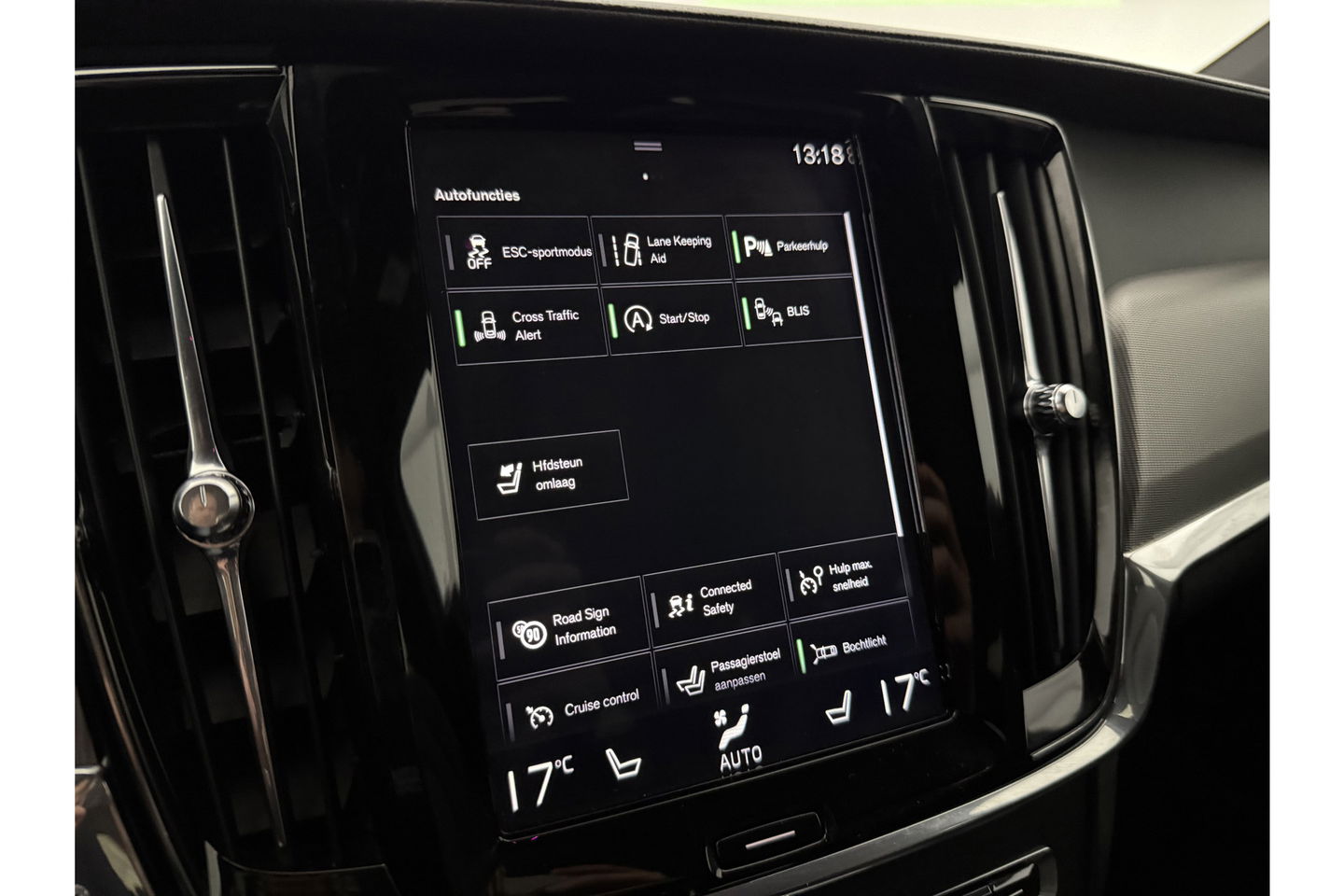 Volvo V90 2.0 T4 R-Design 190PK LED Trekhaak Camera LED Harman/Kardon Carplay Leder Clima Navi 20"LMV Memory-Seats PDC