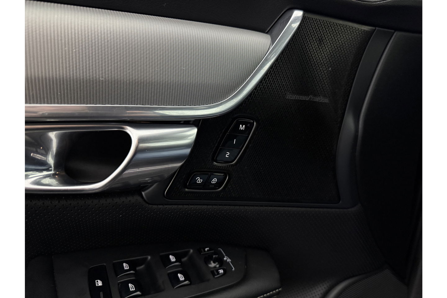 Volvo V90 2.0 T4 R-Design 190PK LED Trekhaak Camera LED Harman/Kardon Carplay Leder Clima Navi 20"LMV Memory-Seats PDC