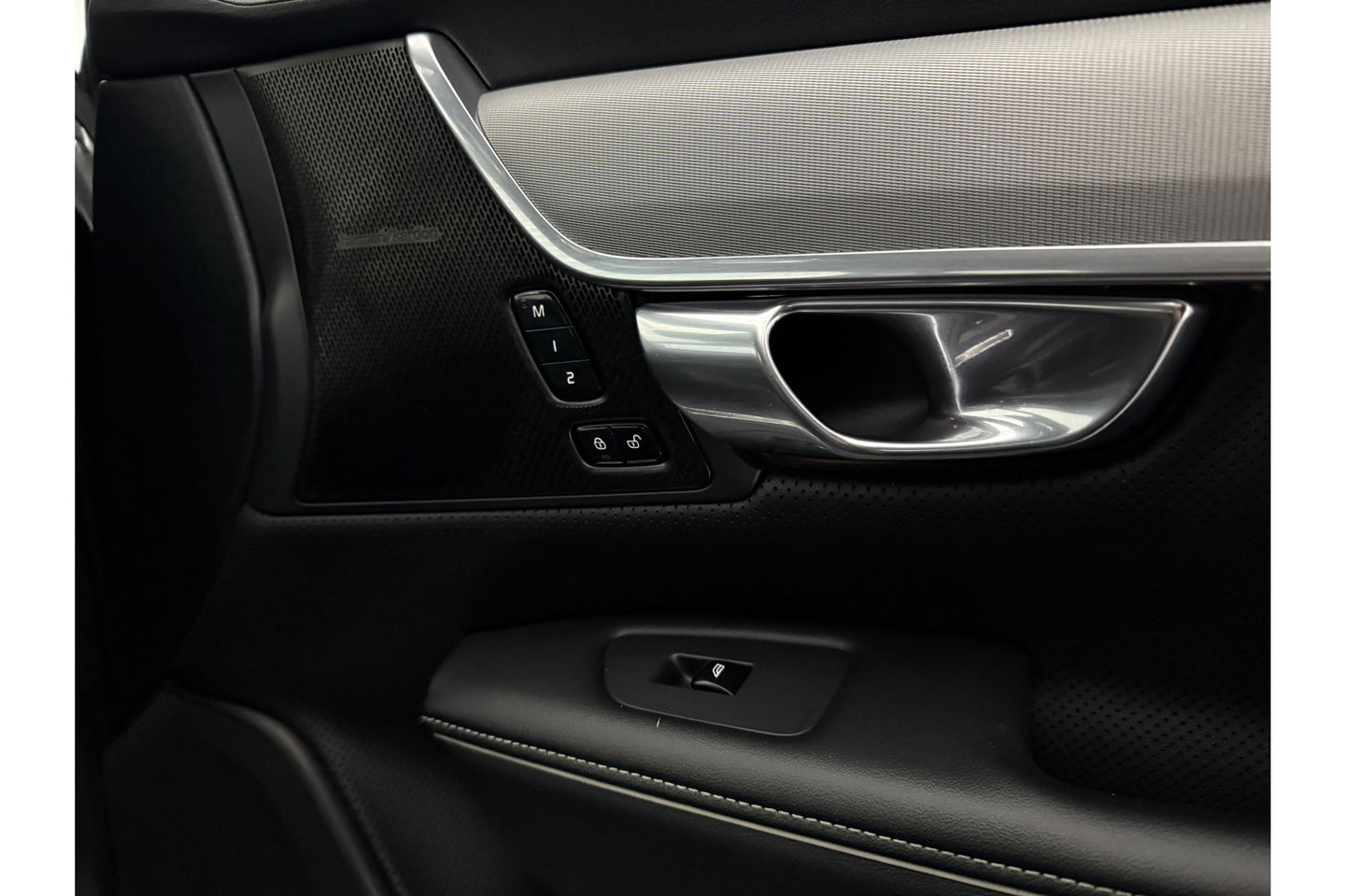 Volvo V90 2.0 T4 R-Design 190PK LED Trekhaak Camera LED Harman/Kardon Carplay Leder Clima Navi 20"LMV Memory-Seats PDC