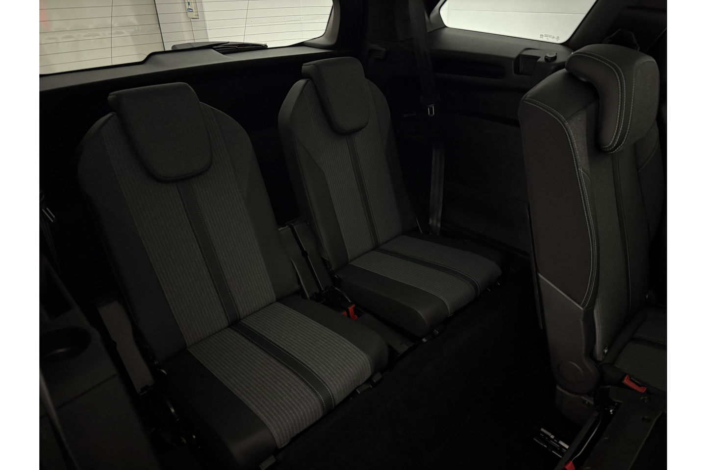 Peugeot 5008 1.2 PureTech | 7 Persoons | 360Camera LED Sfeer Virtual Carplay Clima Cruise Navi 18"LMV PDC