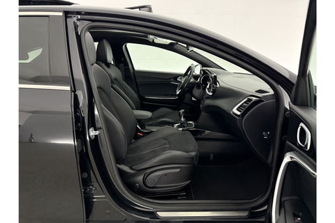Kia pro_cee'd 1.4 T-GDI GT-Line 140PK Pano LED Carplay Camera Clima Cruise Navi PDC 17''LMV Stuur/Stoelverw.